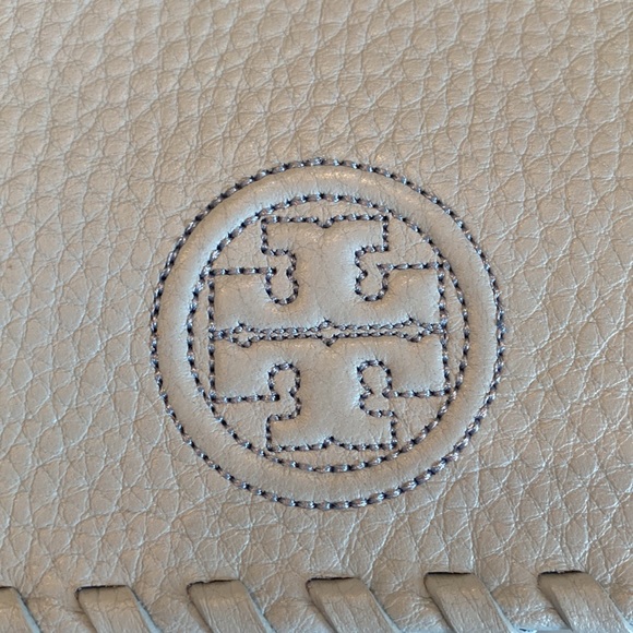 Tory Burch wallet - Picture 6 of 9